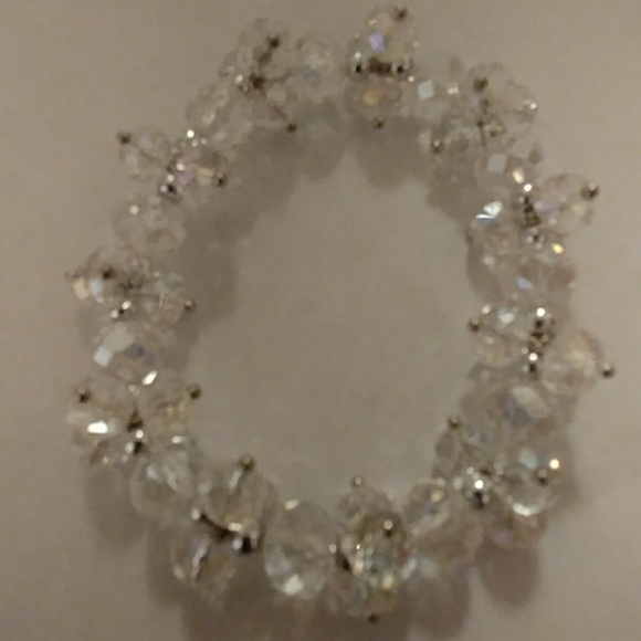 Crystal Clear Metallic Bracelet - Picture 2 of 8
